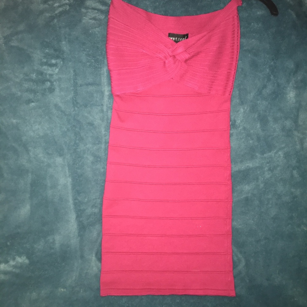 Wet Seat strapless tube dress.